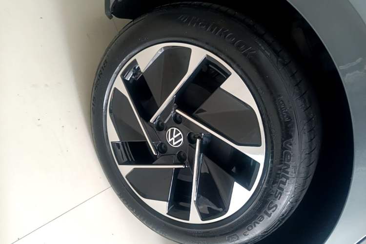 Used Volkswagen ID.3 2023 Upgraded Model Pure Intelligent Enjoyment Version Right Rear Wheel Hub