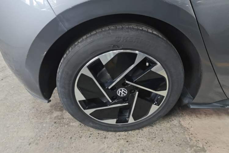 Used Volkswagen ID.3 2023 Upgraded Model Pure Intelligent Enjoyment Version Right Rear Wheel Hub
