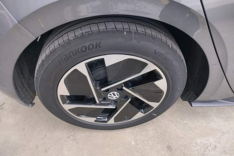 Used Volkswagen ID.3 2023 Upgraded Model Pure Intelligent Enjoyment Version Right Rear Wheel Hub