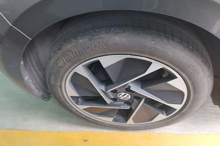 Used Volkswagen ID.3 2023 Upgraded Model Pure Intelligent Enjoyment Version Right Rear Wheel Hub