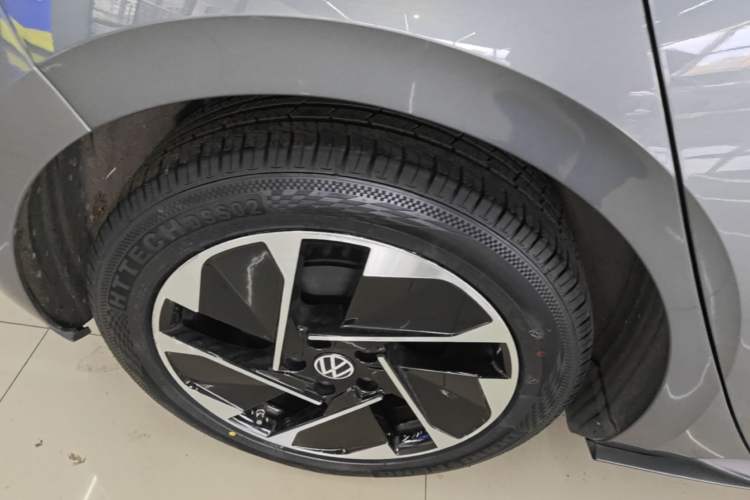 Used Volkswagen ID.3 2023 Pure Smart Edition Right Rear Wheel Hub