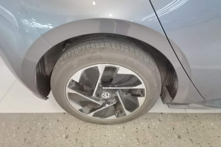 Used Volkswagen ID.3 2023 Upgraded Model Pure Intelligent Enjoyment Version Right Rear Wheel Hub