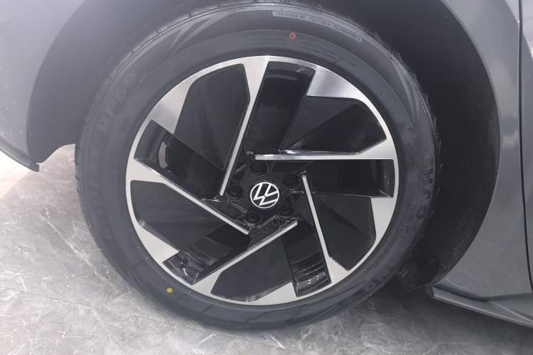 Used Volkswagen ID.3 2023 Pure Smart Edition Right Rear Wheel Hub