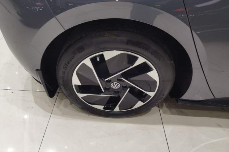 Used Volkswagen ID.3 2023 Upgraded Model Pure Intelligent Enjoyment Version Right Rear Wheel Hub