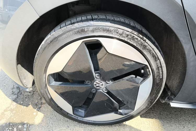 Used Volkswagen ID.3 2023 Upgraded Model Pure Intelligent Enjoyment Version Right Rear Wheel Hub