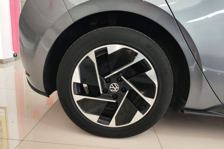 Used Volkswagen ID.3 2023 Upgraded Model Pure Intelligent Enjoyment Version Right Rear Wheel Hub