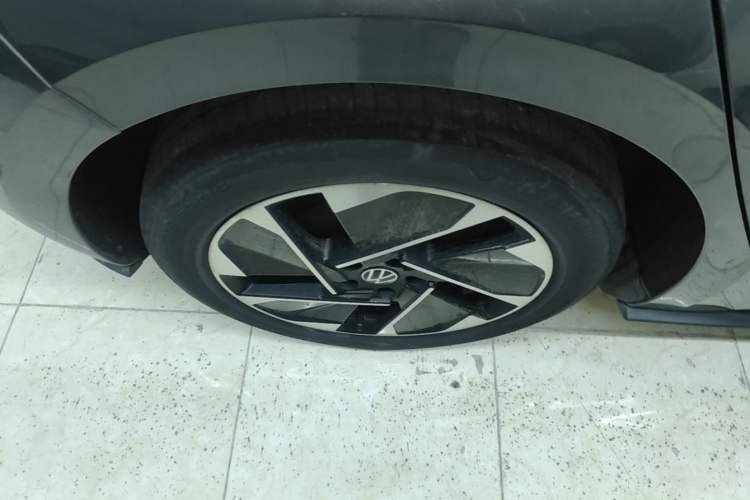 Used Volkswagen ID.3 2023 Upgraded Model Pure Intelligent Enjoyment Version Right Rear Wheel Hub