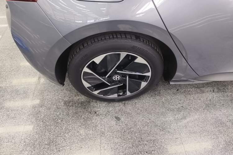 Used Volkswagen ID.3 2023 Upgraded Model Pure Intelligent Enjoyment Version Right Rear Wheel Hub