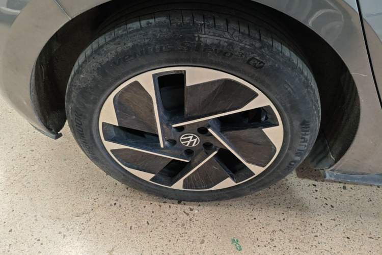 Used Volkswagen ID.3 2023 Pure Smart Edition Right Rear Wheel Hub