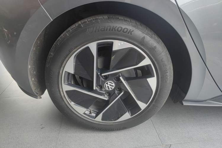 Used Volkswagen ID.3 2023 Pure Smart Edition Right Rear Wheel Hub