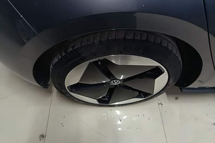 Used Volkswagen ID.3 2023 Pure Smart Edition Right Rear Wheel Hub