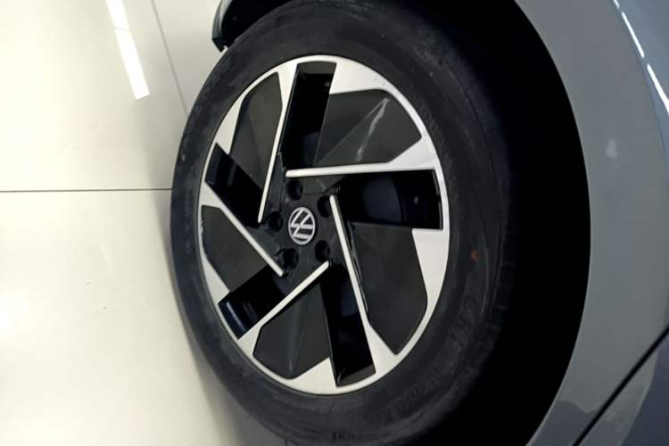 Used Volkswagen ID.3 2023 Pure Smart Edition Right Rear Wheel Hub