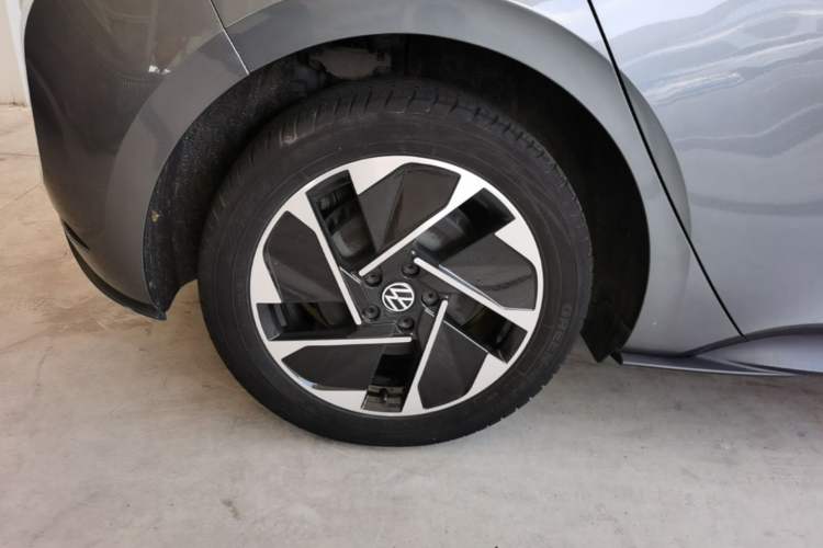 Used Volkswagen ID.3 2023 Upgraded Model Pure Intelligent Enjoyment Version Right Rear Wheel Hub