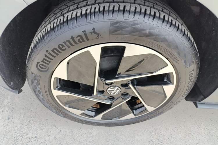 Used Volkswagen ID.3 2023 Upgraded Model Pure Intelligent Enjoyment Version Right Rear Wheel Hub