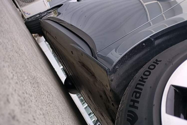 Used Volkswagen ID.3 2023 Upgraded Model Pure Intelligent Enjoyment Version Right Side Sill