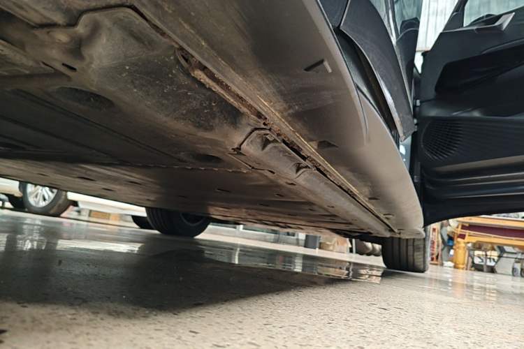 Used Volkswagen ID.3 2023 Pure Smart Edition Right Side Sill