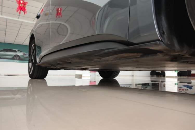 Used Volkswagen ID.3 2023 Upgraded Model Pure Intelligent Enjoyment Version Right Side Sill
