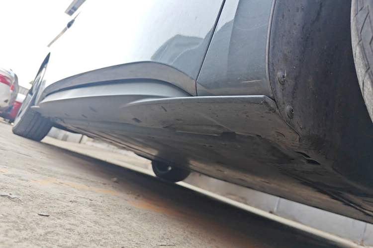 Used Volkswagen ID.3 2023 Upgraded Model Pure Intelligent Enjoyment Version Right Side Sill
