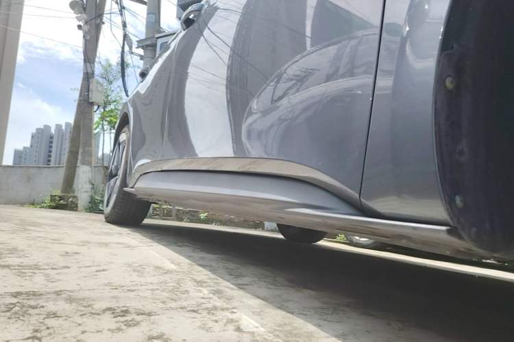 Used Volkswagen ID.3 2023 Upgraded Model Pure Intelligent Enjoyment Version Right Side Sill