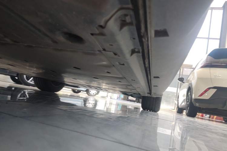 Used Volkswagen ID.3 2023 Upgraded Model Pure Intelligent Enjoyment Version Right Side Sill