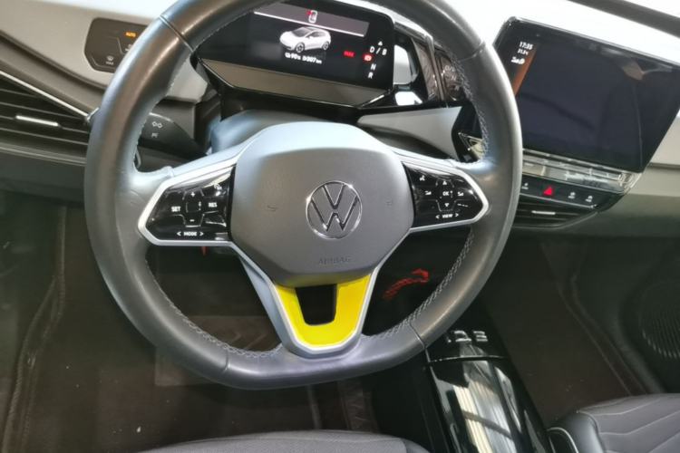 Used Volkswagen ID.3 2023 Upgraded Model Pure Intelligent Enjoyment Version Steering Wheel