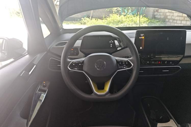 Used Volkswagen ID.3 2023 Pure Smart Edition Steering Wheel