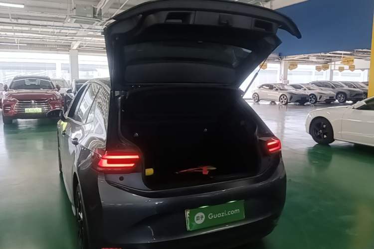 Used Volkswagen ID.3 2023 Pure Smart Edition Trunk