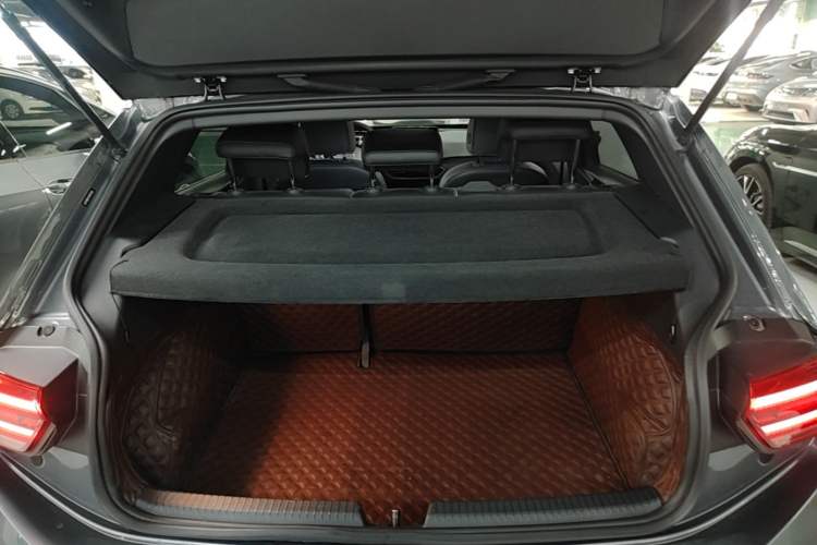 Used Volkswagen ID.3 2023 Upgraded Model Pure Intelligent Enjoyment Version Trunk