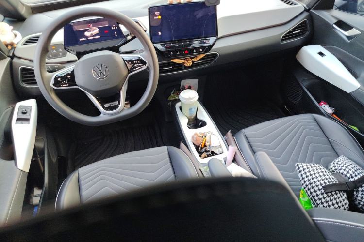 Used Volkswagen ID.3 2023 Pure Smart Edition Center Console