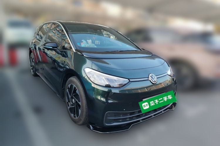 Used Volkswagen ID.3 2023 Pure Smart Edition Front Right 45 Deg