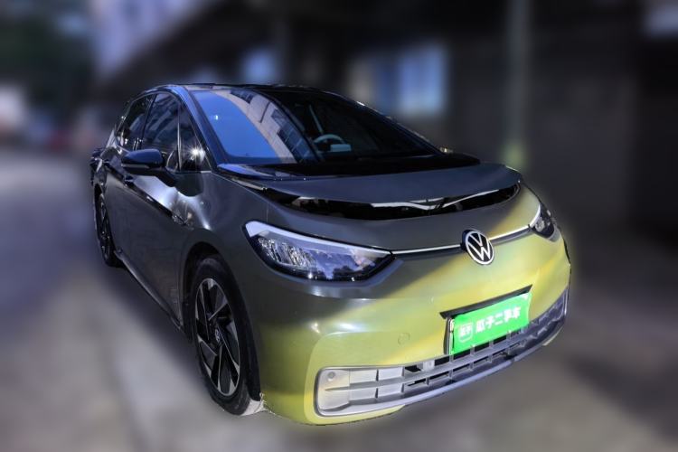 Used Volkswagen ID.3 2023 Pure Smart Edition Front Right 45 Deg