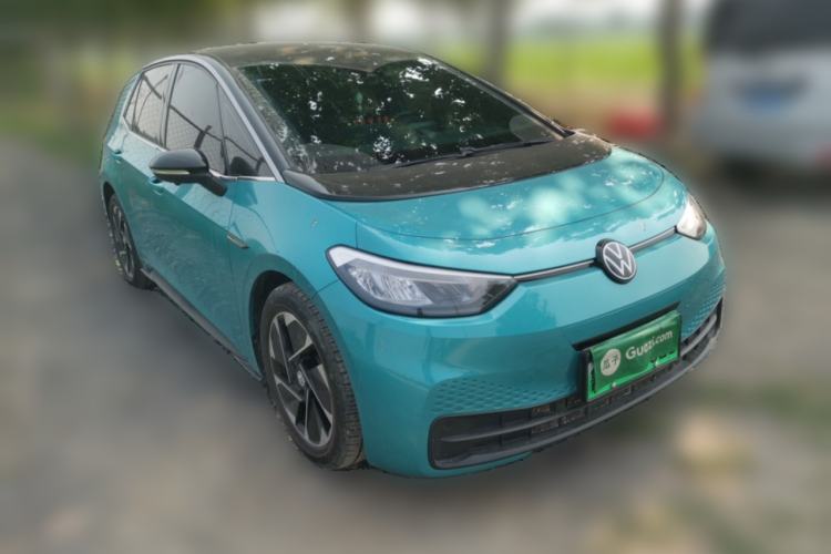 Used Volkswagen ID.3 2023 Pure Smart Edition Front Right 45 Deg
