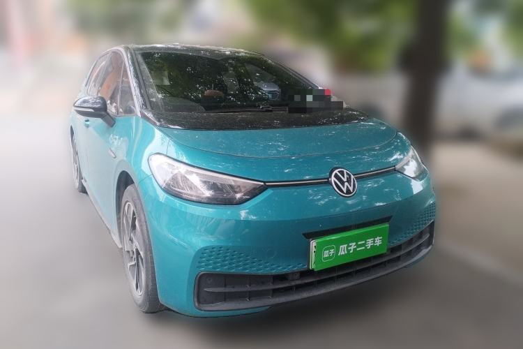Used Volkswagen ID.3 2023 Pure Smart Edition Front Right 45 Deg