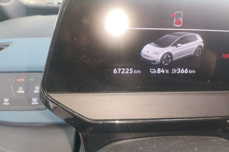 Used Volkswagen ID.3 2023 Pure Smart Edition Odometer Close Up