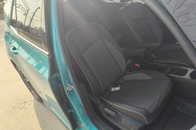 Used Volkswagen ID.3 2023 Pure Smart Edition Right Front Seat