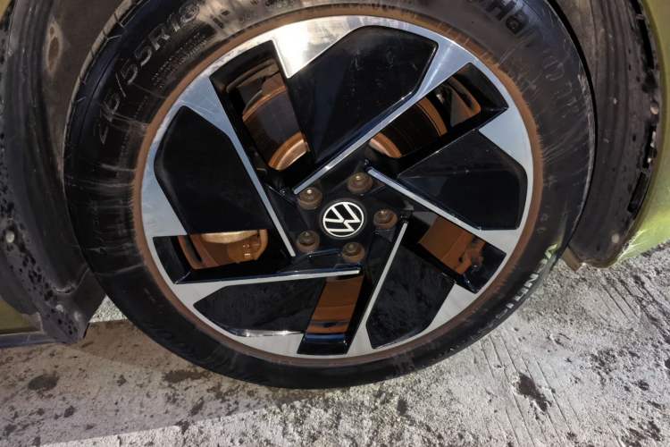 Used Volkswagen ID.3 2023 Pure Smart Edition Right Front Wheel Hub