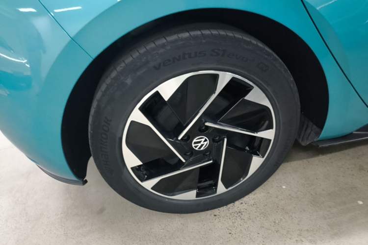 Used Volkswagen ID.3 2023 Pure Smart Edition Right Rear Wheel Hub