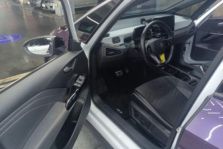 Used Volkswagen ID.3 2023 Pure Smart Edition Driver Seat