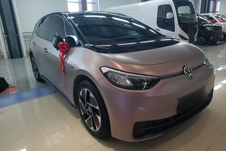 Used Volkswagen ID.3 2023 Upgraded Model Pure Intelligent Enjoyment Version Front Right 45 Deg