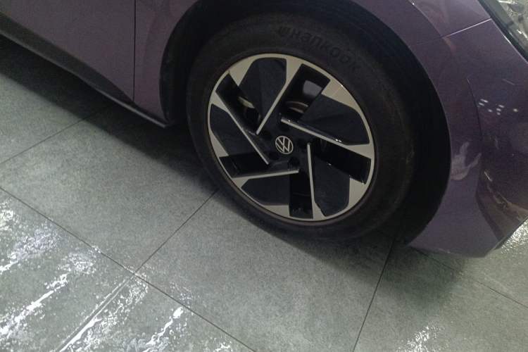 Used Volkswagen ID.3 2023 Pure Smart Edition Right Front Wheel Hub