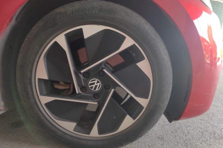 Used Volkswagen ID.3 2023 Pure Smart Edition Right Front Wheel Hub