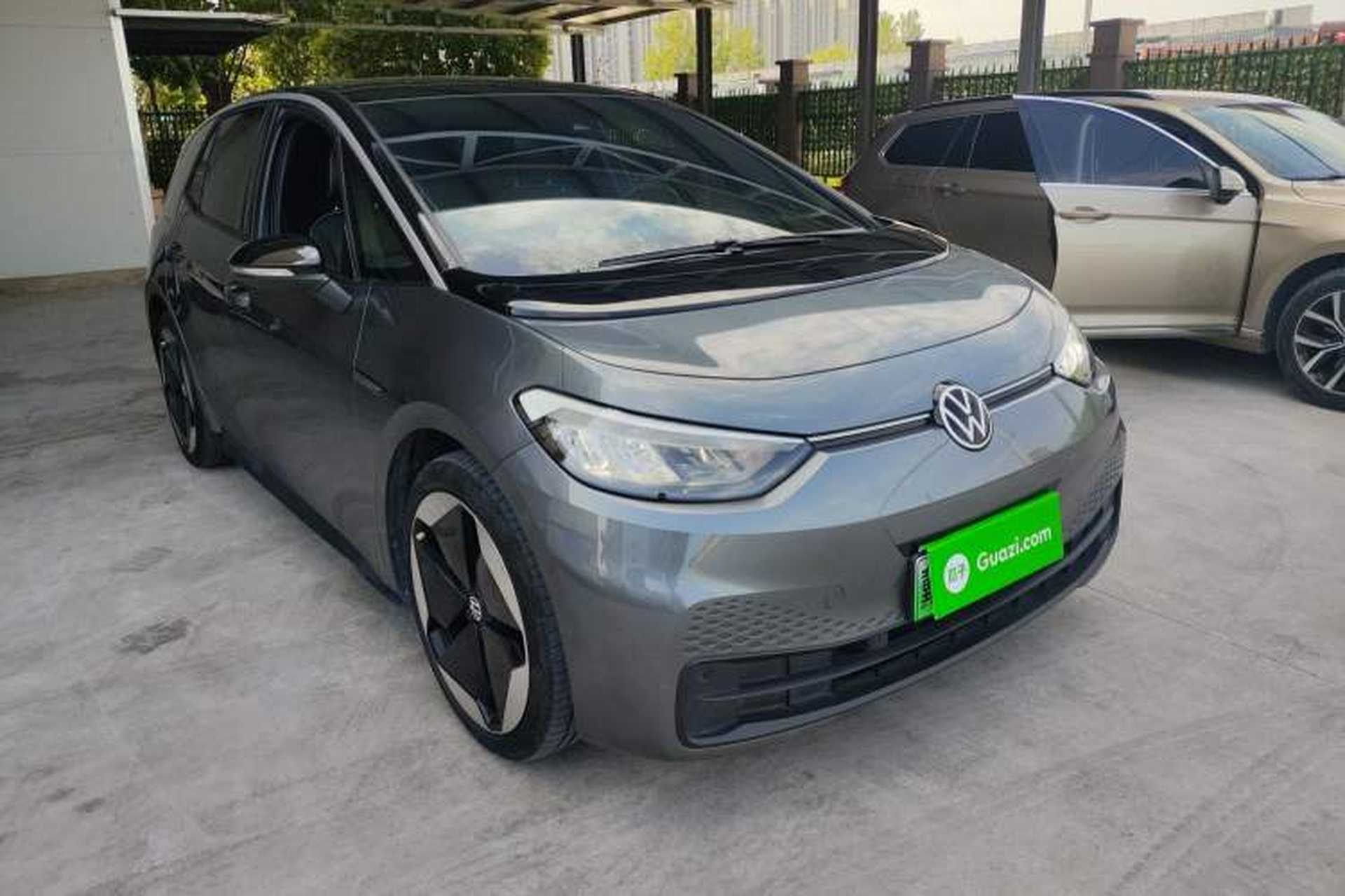 Used Volkswagen ID.3 2023 Upgraded Model Pure Intelligent Enjoyment Version Front Right 45 Deg