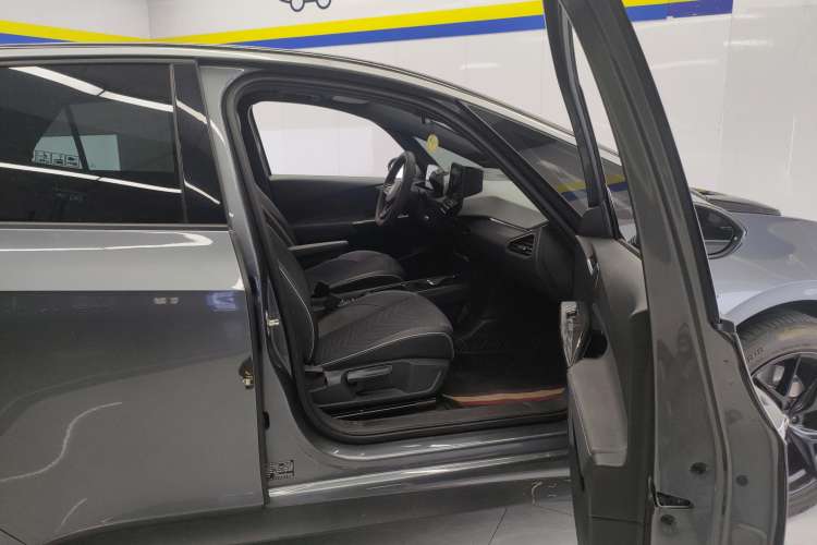 Used Volkswagen ID.3 2023 Pure Smart Edition Right Front Seat