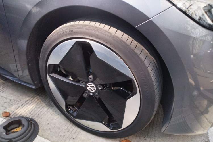 Used Volkswagen ID.3 2023 Upgraded Version Smart Intelligence Edition Right Front Wheel Hub