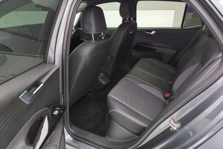 Used Volkswagen ID.3 2023 Upgraded Model Pure Intelligent Enjoyment Version Right Rear Seat