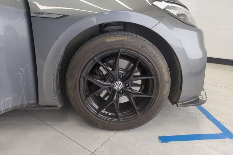 Used Volkswagen ID.3 2023 Pure Smart Edition Right Rear Wheel Hub