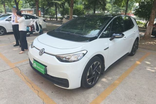 Used Volkswagen ID.3 2023 Pure Smart Edition