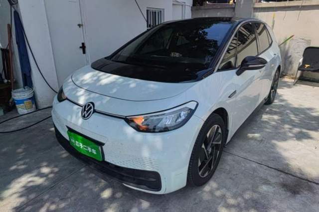Ojetý Volkswagen ID.3 2023 Pure Smart Edition