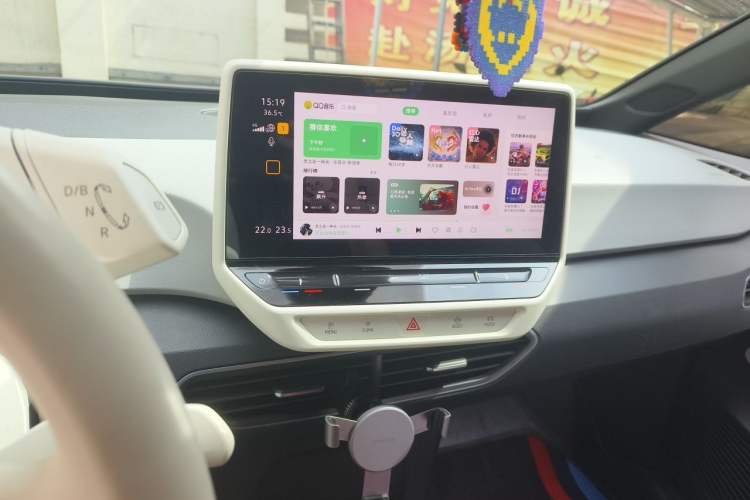 Used Volkswagen ID.3 2023 Pure Smart Edition Audio And AC Panel