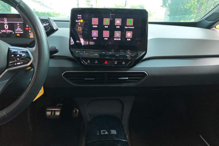 Used Volkswagen ID.3 2023 Upgraded Model Pure Intelligent Enjoyment Version Audio And AC Panel
